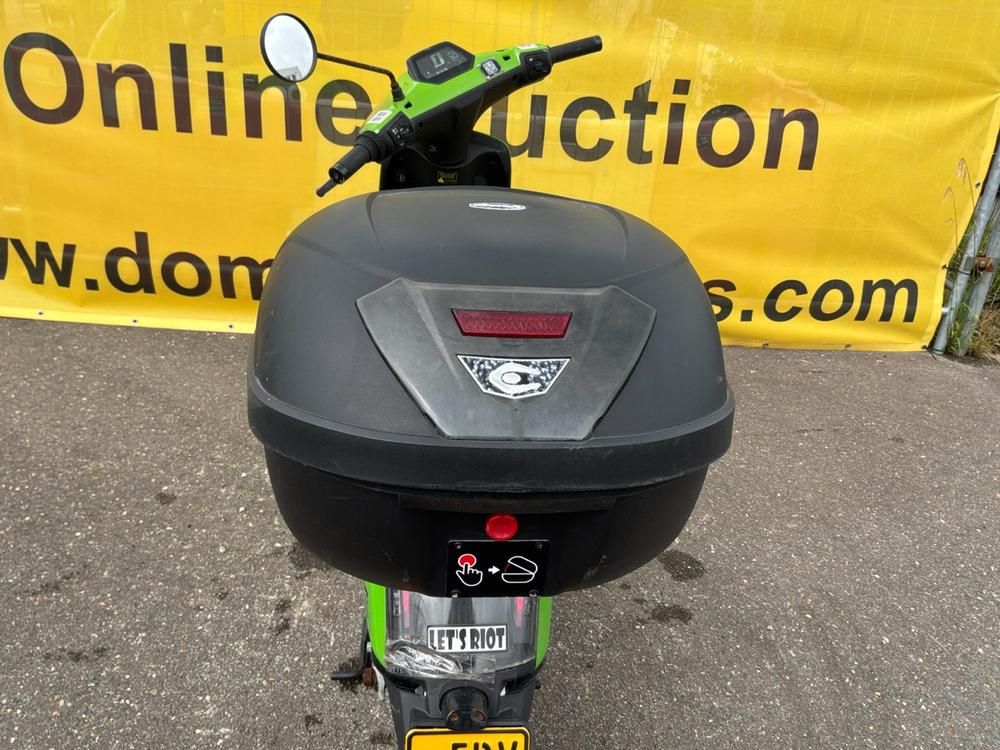 Super Soco CUx Electric Scooter