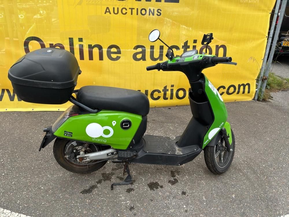 Super Soco CUx Electric Scooter