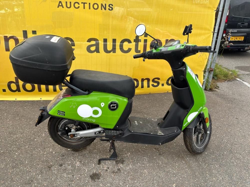 Super Soco CUx Electric Scooter