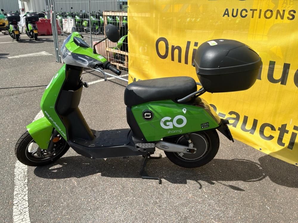 Super Soco CUx Electric Scooter