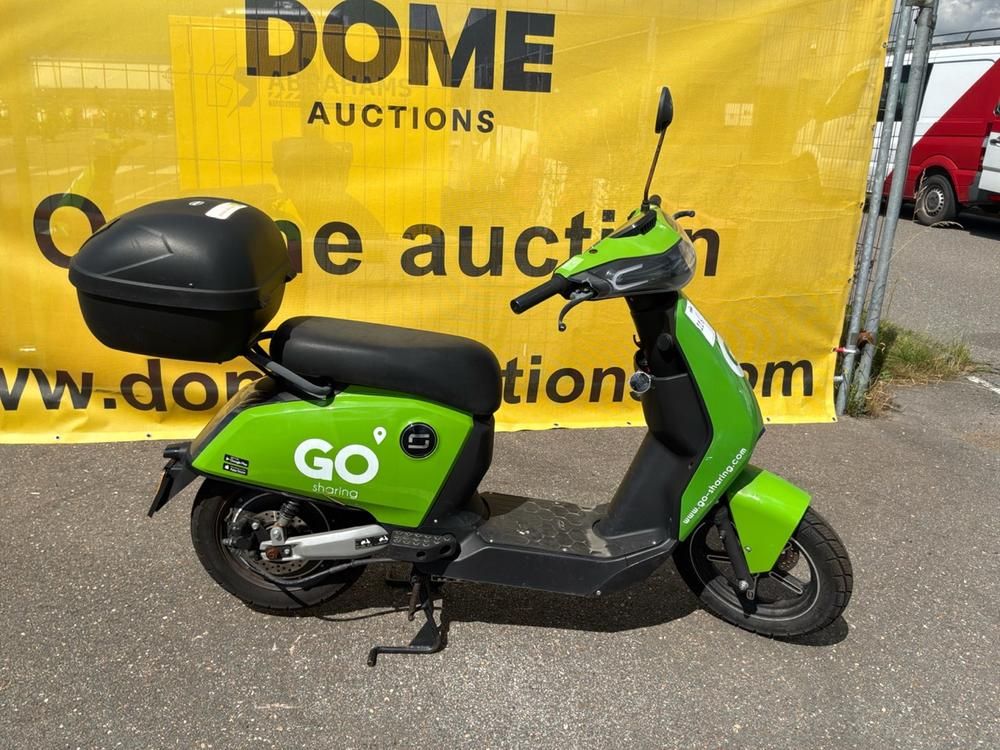 Super Soco CUx Electric Scooter