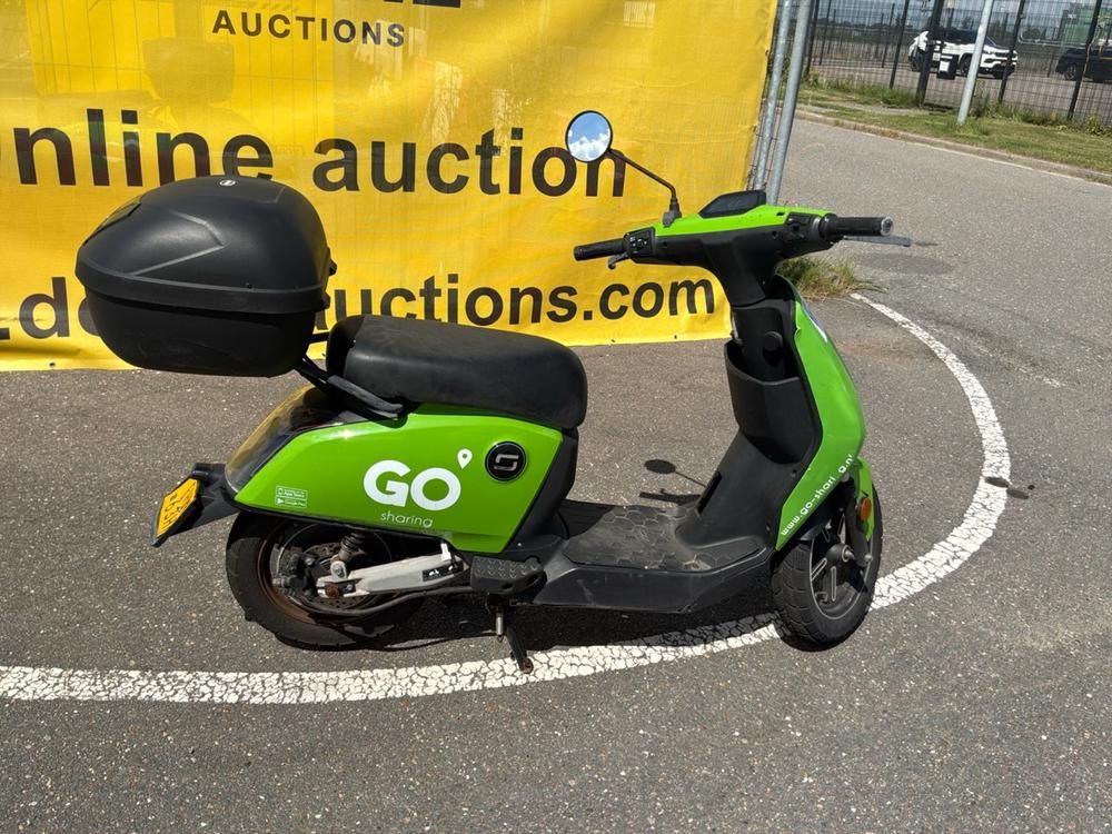 Super Soco CUx Electric Scooter