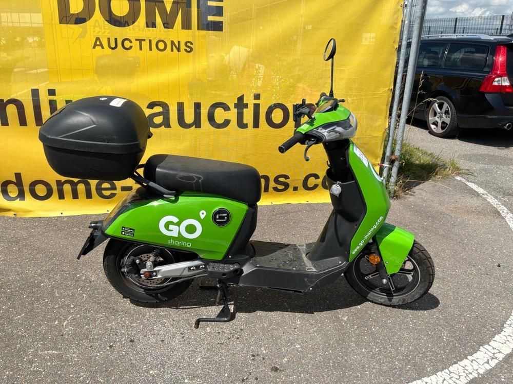 Super Soco CUx Electric Scooter