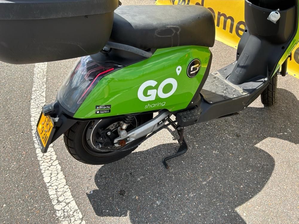 Super Soco CUx Electric Scooter