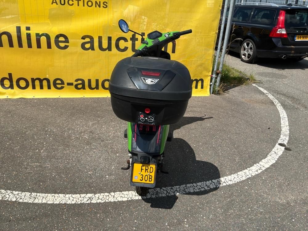 Super Soco CUx Electric Scooter