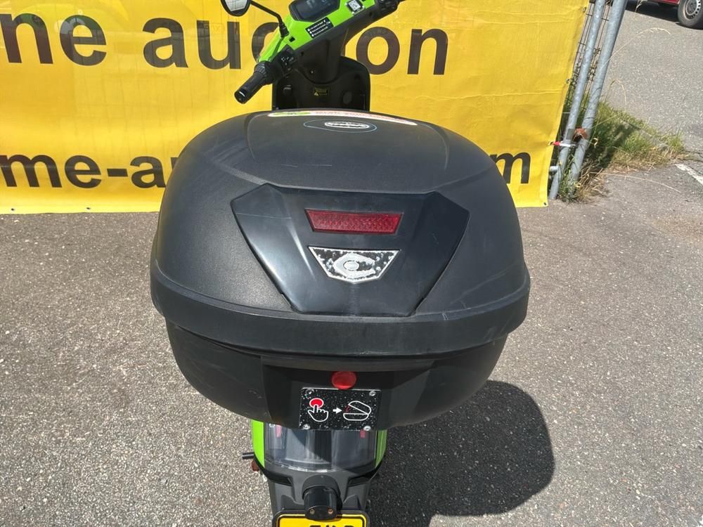 Super Soco CUx Electric Scooter