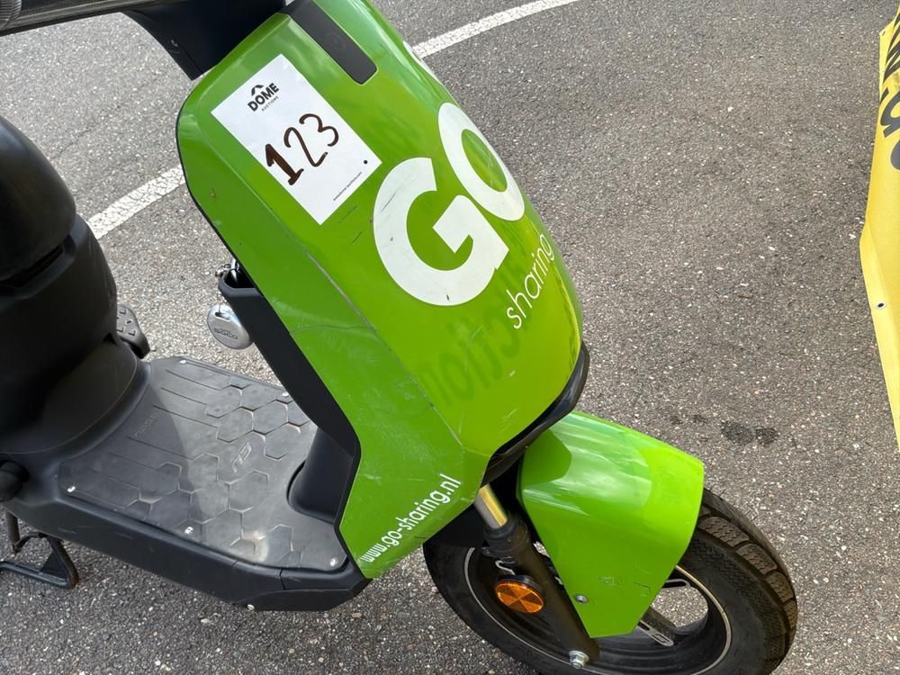 Super Soco CUx Electric Scooter