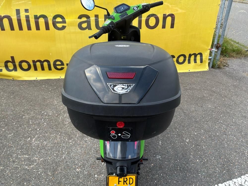 Super Soco CUx Electric Scooter
