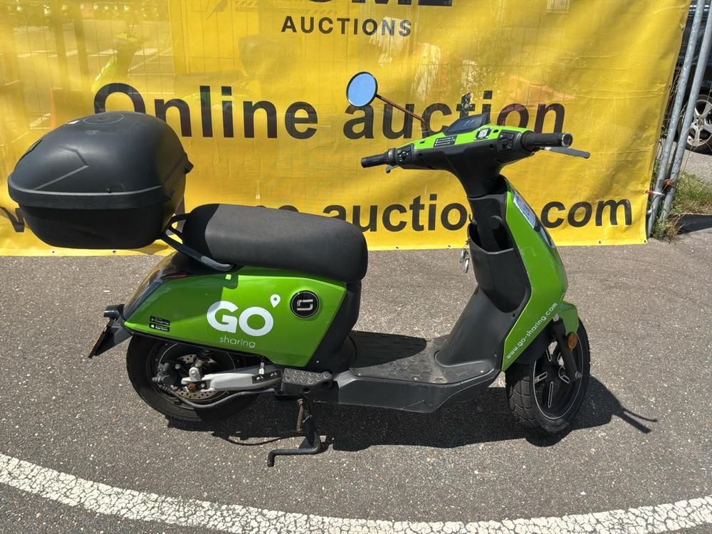 Super Soco CUx Electric Scooter