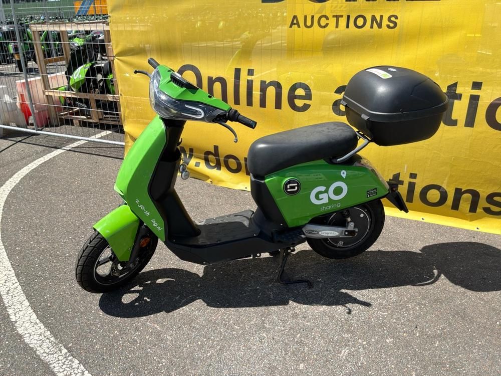 Super Soco CUx Electric Scooter
