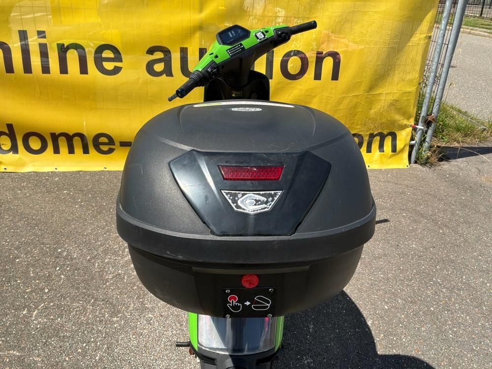 Super Soco CUx Electric Scooter