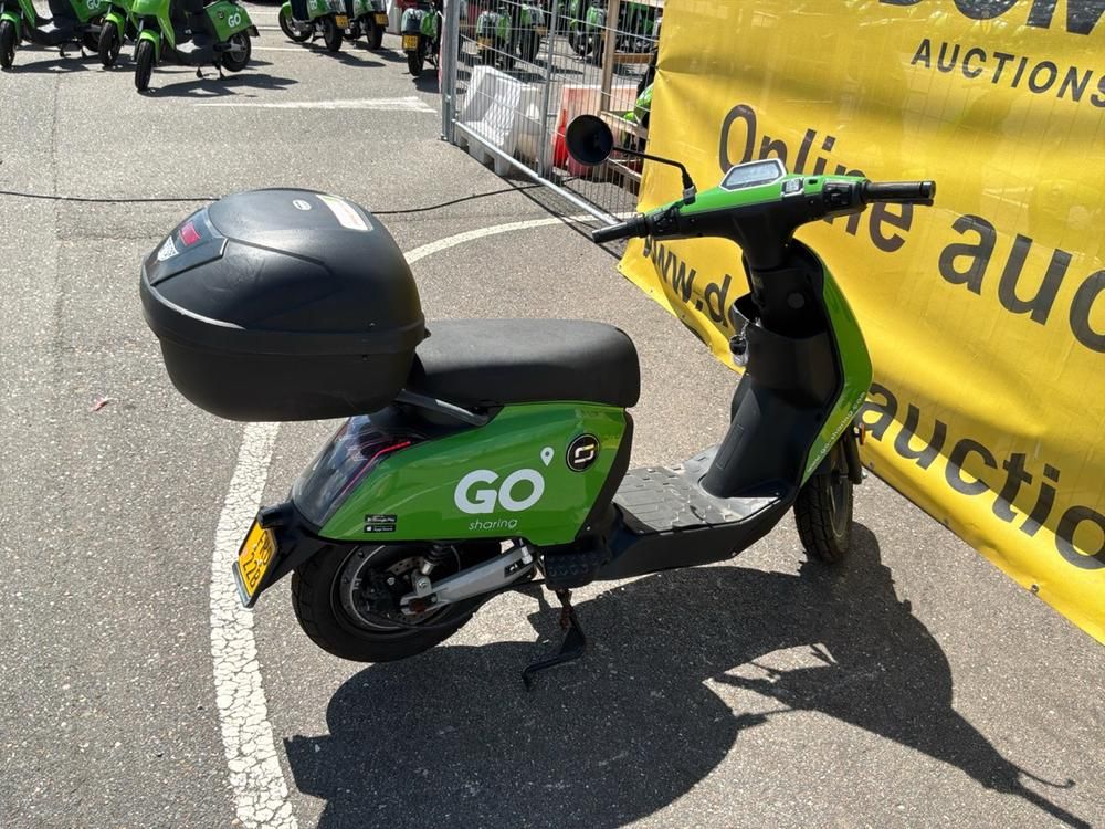 Super Soco CUx Electric Scooter