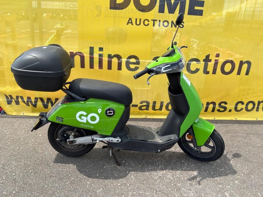 Super Soco CUx Electric Scooter