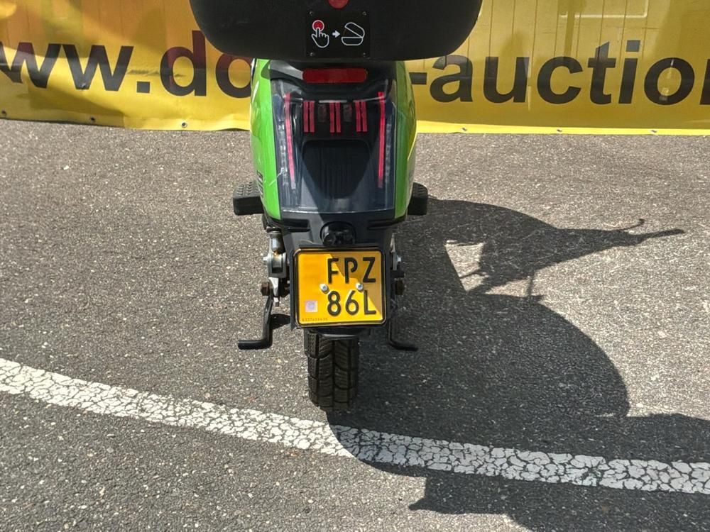 Super Soco CUx Electric Scooter