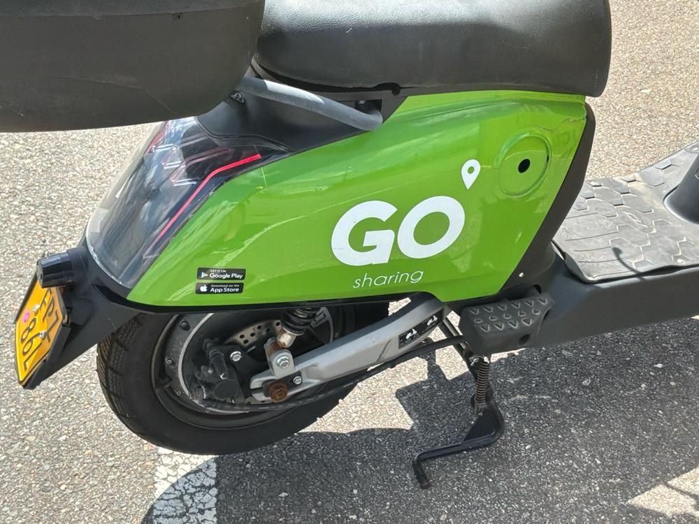 Super Soco CUx Electric Scooter