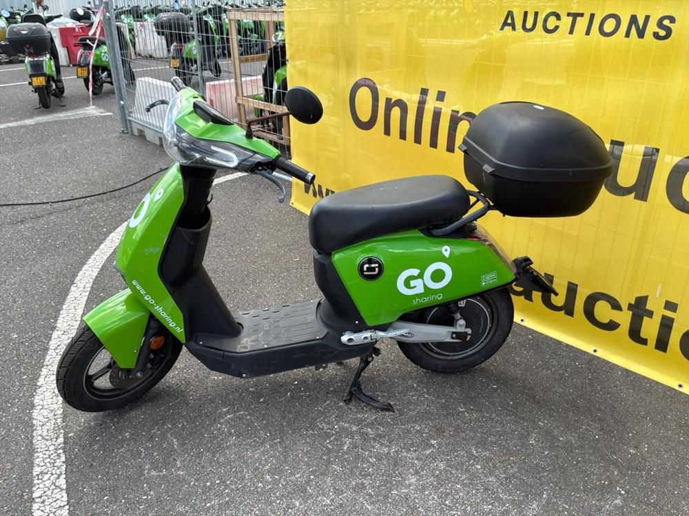Super Soco CUx Electric Scooter