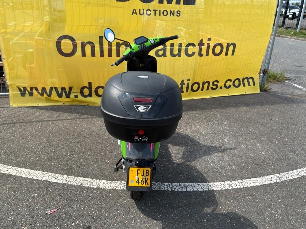 Super Soco CUx Electric Scooter