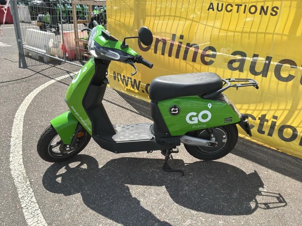 Super Soco CUx Electric Scooter
