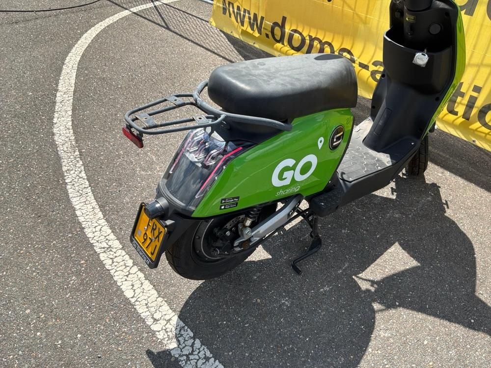 Super Soco CUx Electric Scooter