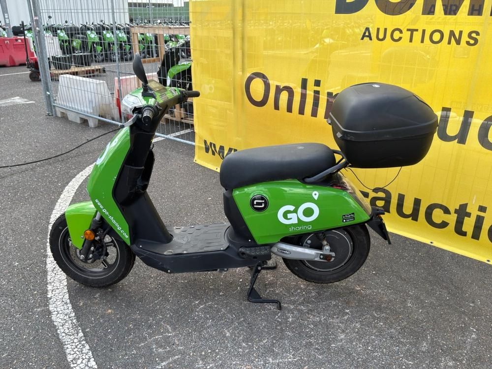 Super Soco CUx Electric Scooter