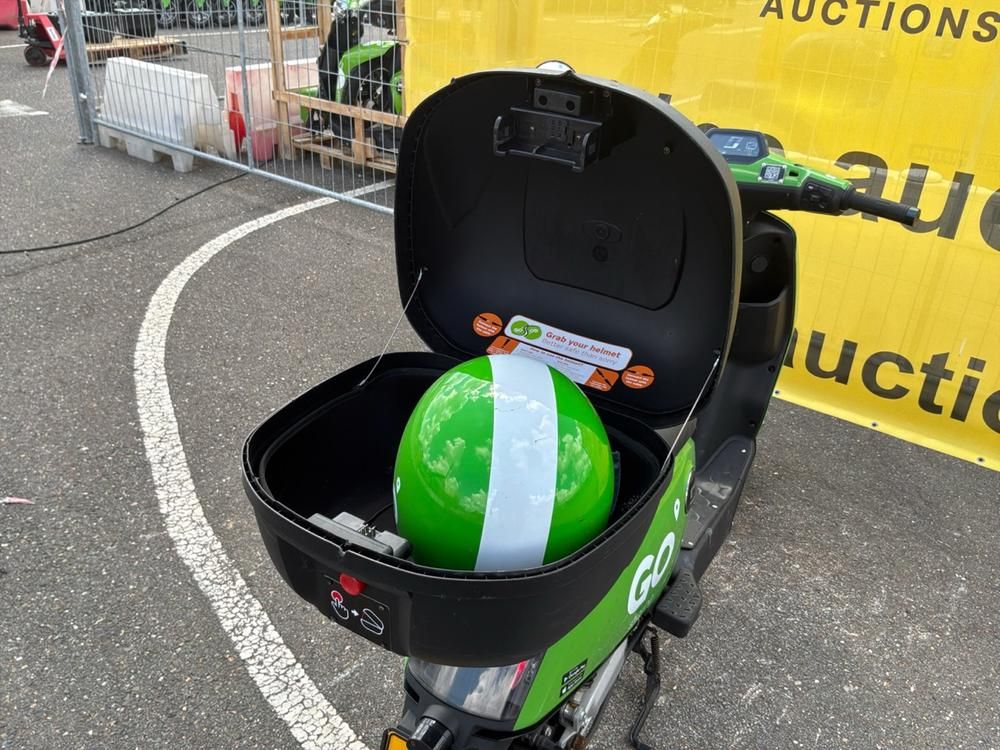 Super Soco CUx Electric Scooter