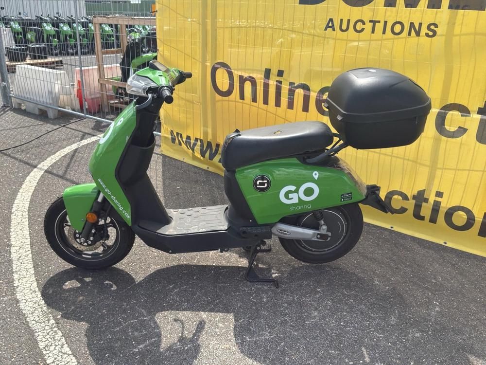 Super Soco CUx Electric Scooter
