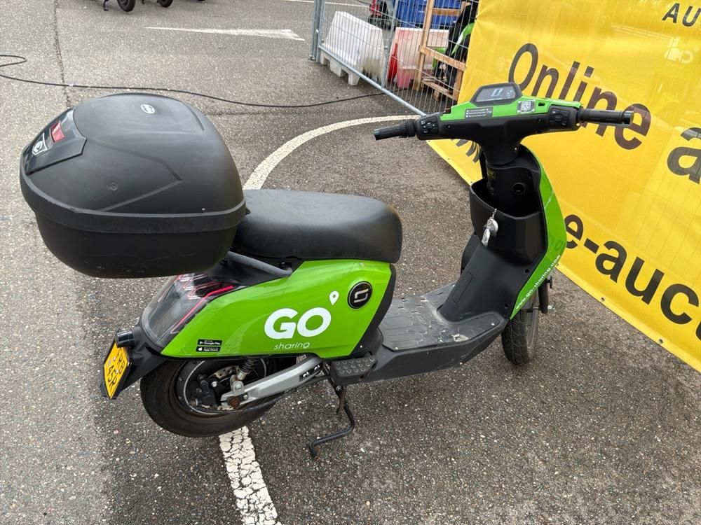 Super Soco CUx Electric Scooter