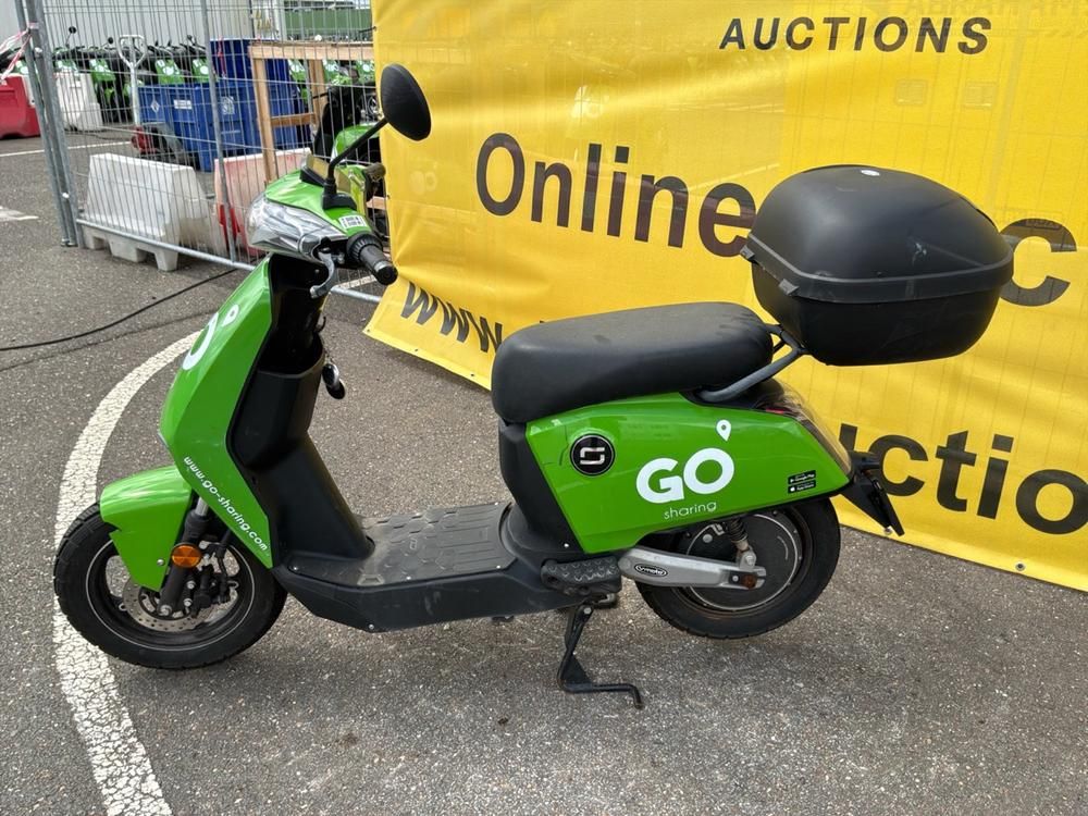 Super Soco CUx Electric Scooter