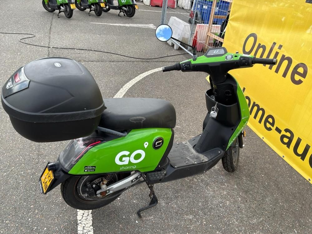 Super Soco CUx Electric Scooter