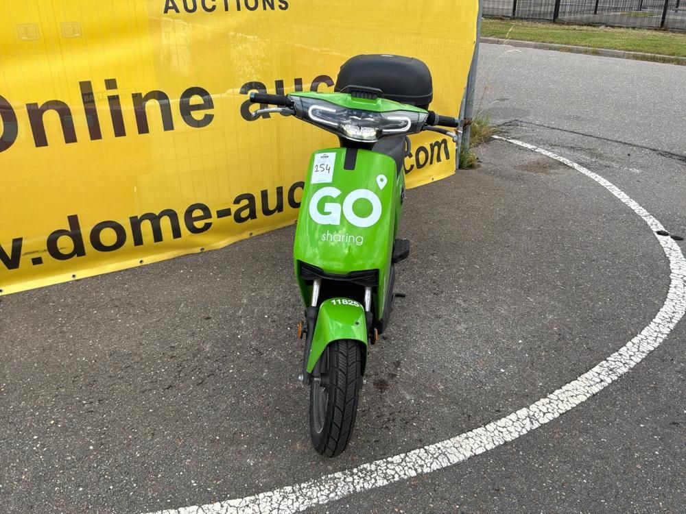 Super Soco CUx Electric Scooter
