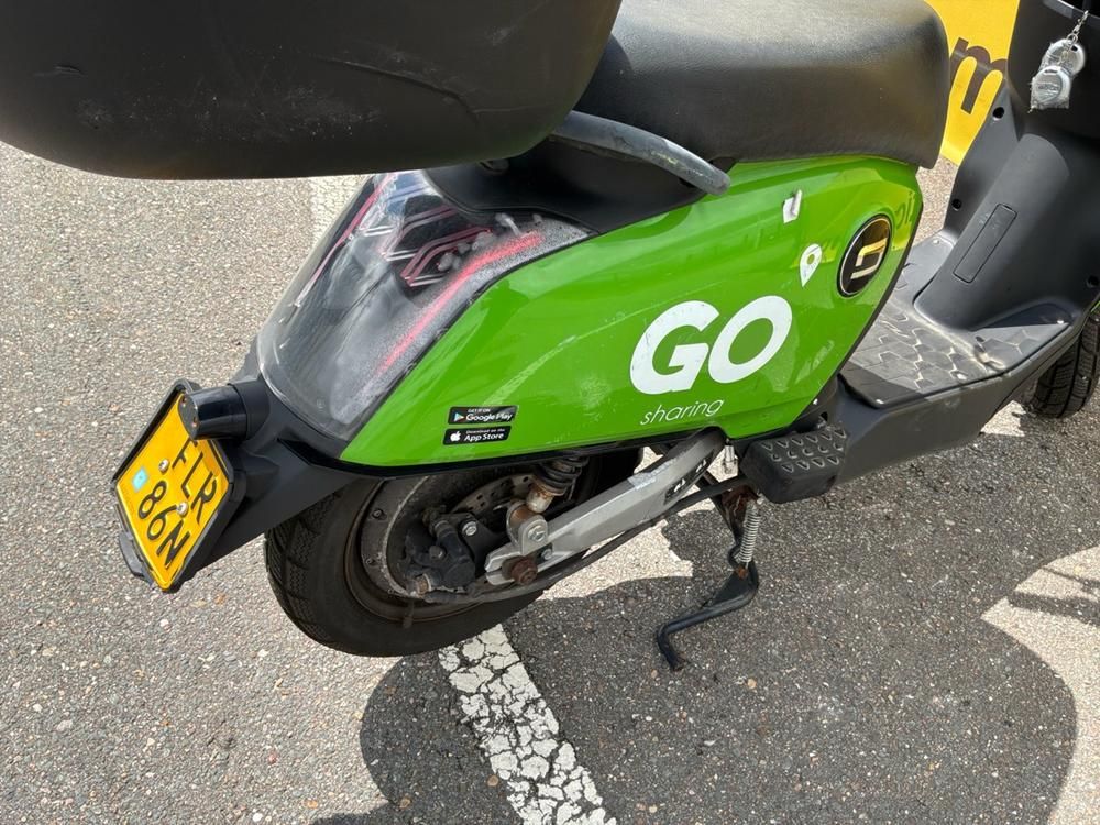 Super Soco CUx Electric Scooter