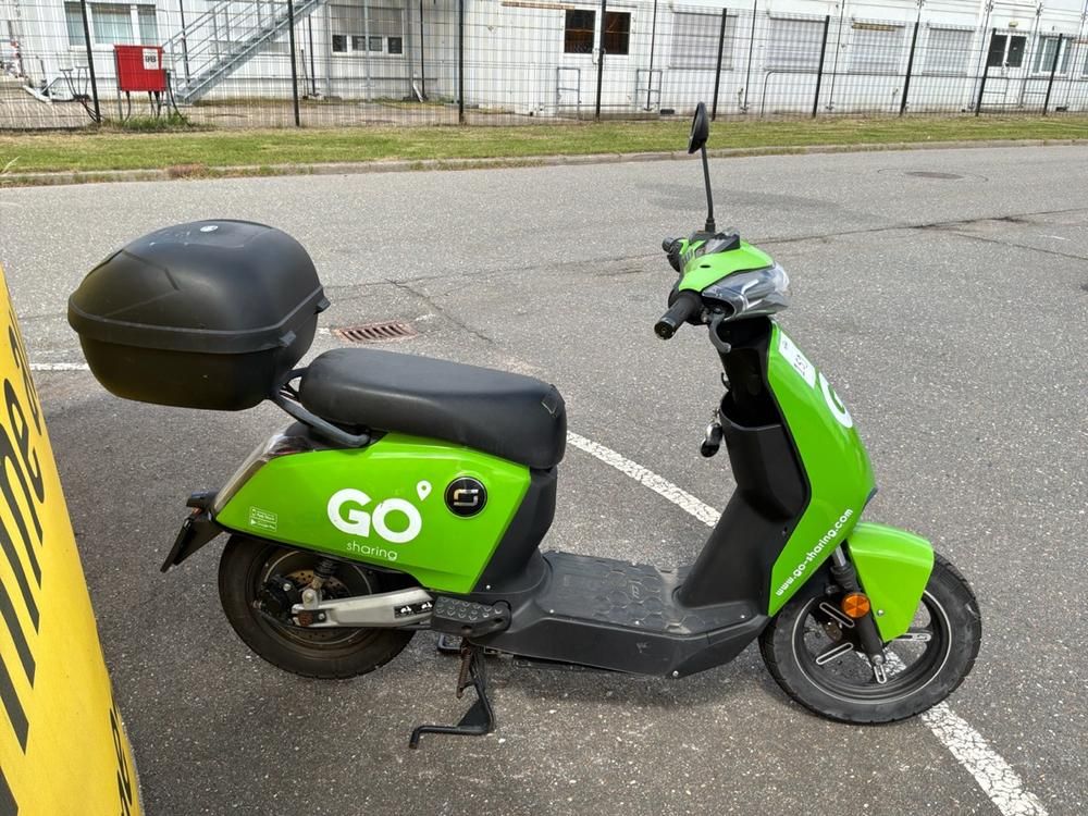 Super Soco CUx Electric Scooter