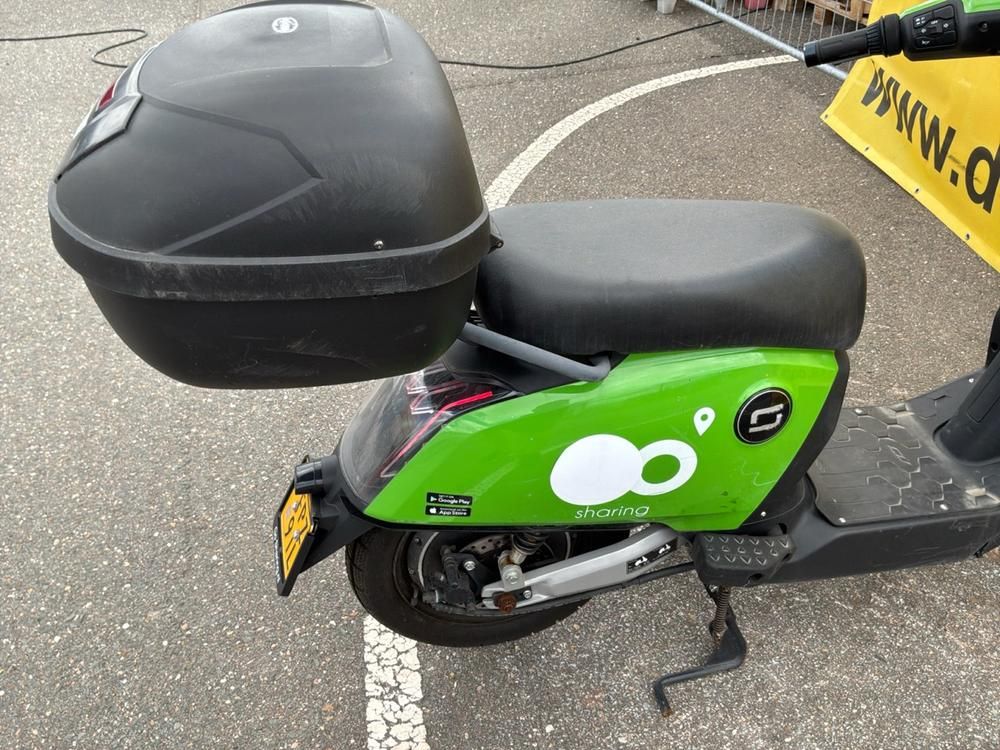 Super Soco CUx Electric Scooter