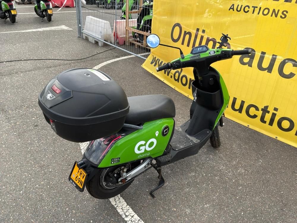 Super Soco CUx Electric Scooter
