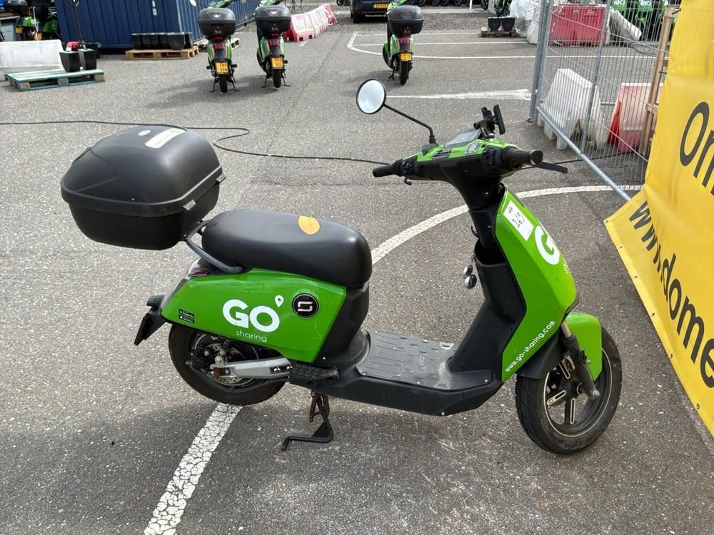 Super Soco CUx Electric Scooter