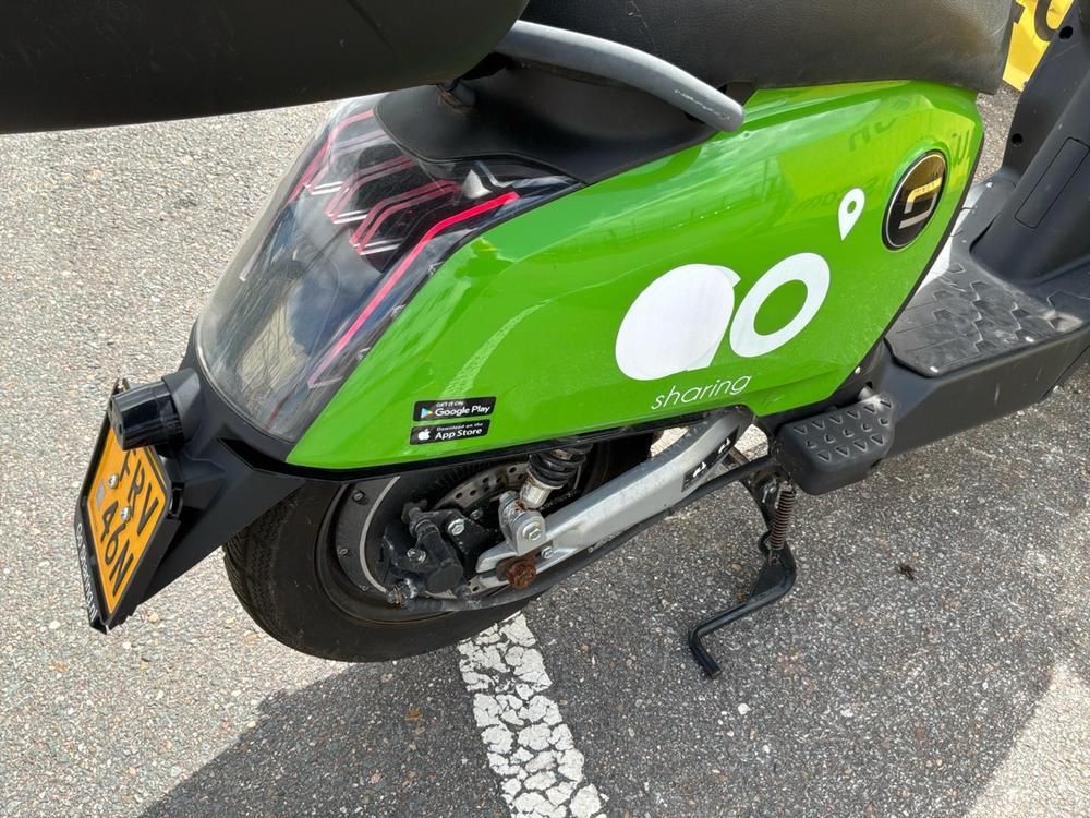 Super Soco CUx Electric Scooter