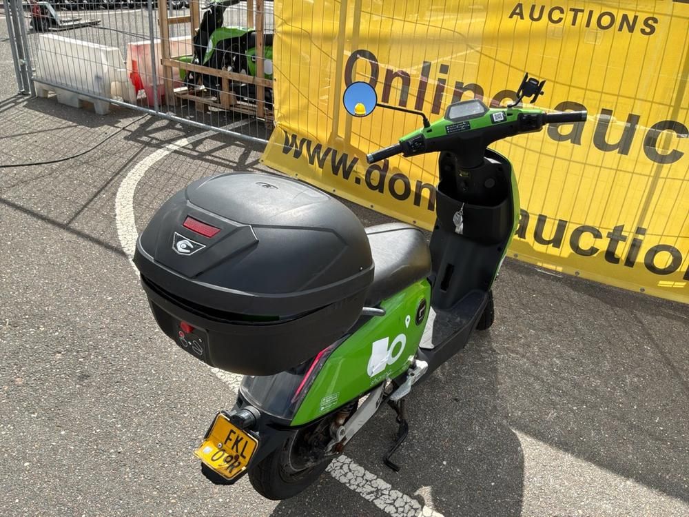Super Soco CUx Electric Scooter