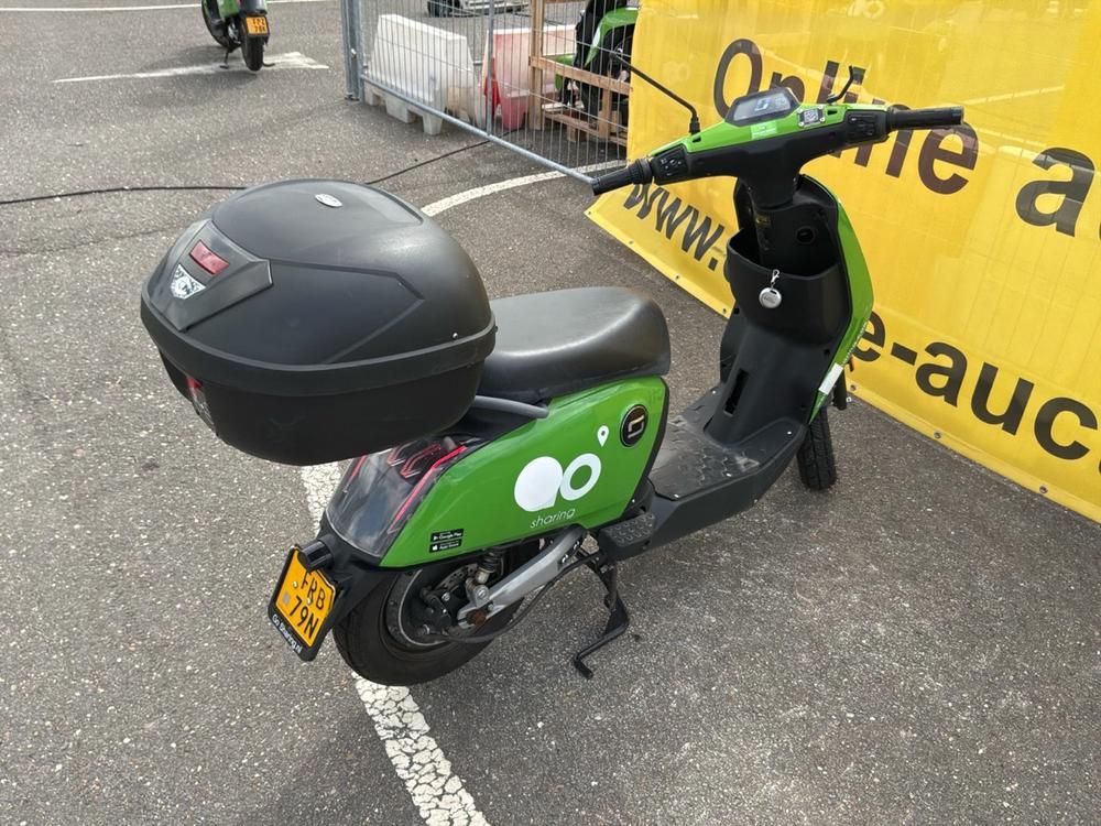Super Soco CUx Electric Scooter