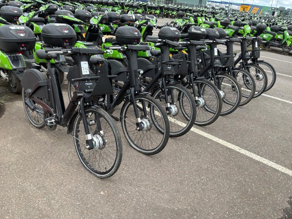 Vaimoo Electric Bikes (without battery) (8x)