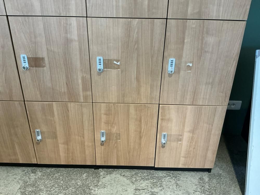 Set of lockers