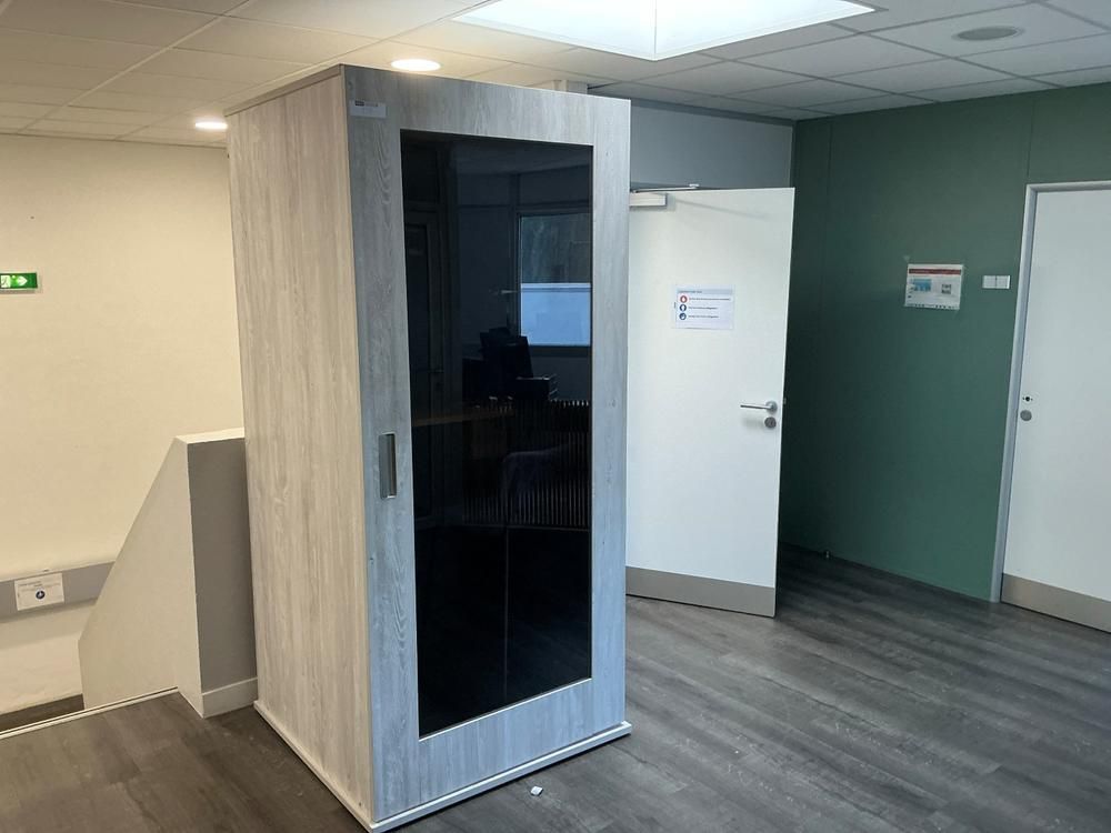 Individual Soundproof Booth