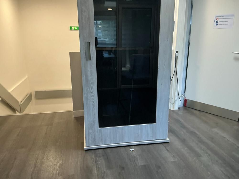 Individual Soundproof Booth