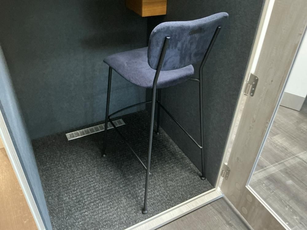 Individual Soundproof Booth