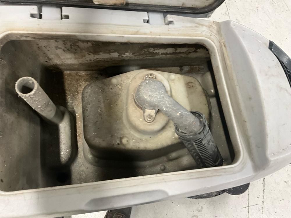 NILFISK SC500 Floor Scrubber-Dryer