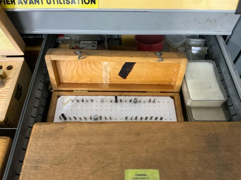 TIRO-CLAS Cabinet