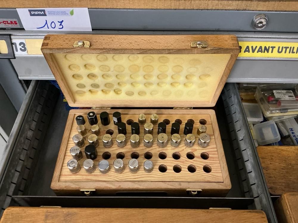 TIRO-CLAS Cabinet