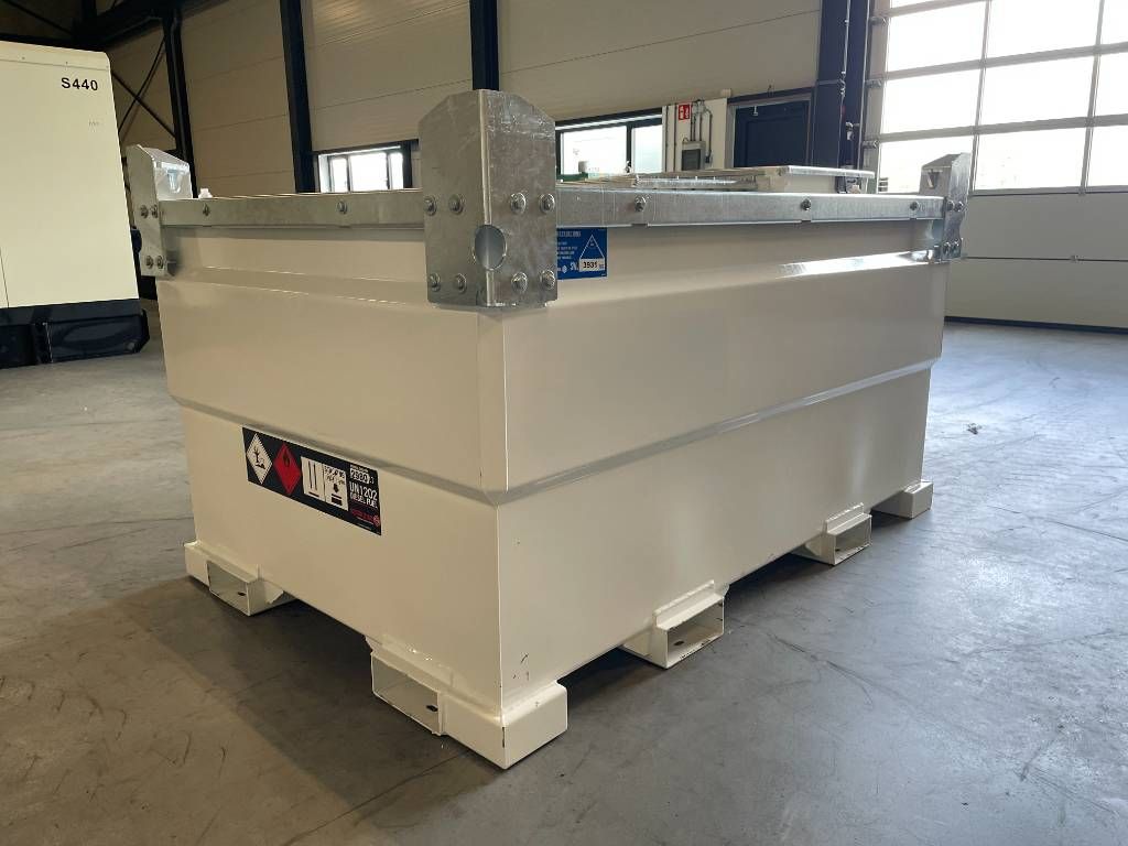Western Global - 30TCG - 3.000 Liter fuel Tank - DPX-31003