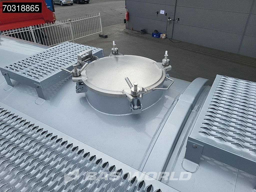 Kässbohrer STB 3 Achsen Gülle Waste Liftachse