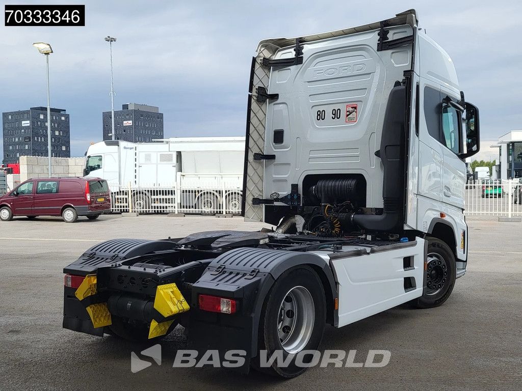 Ford F-Max 500 4X2 Retarder 2x Tanks Standklima ACC Navi