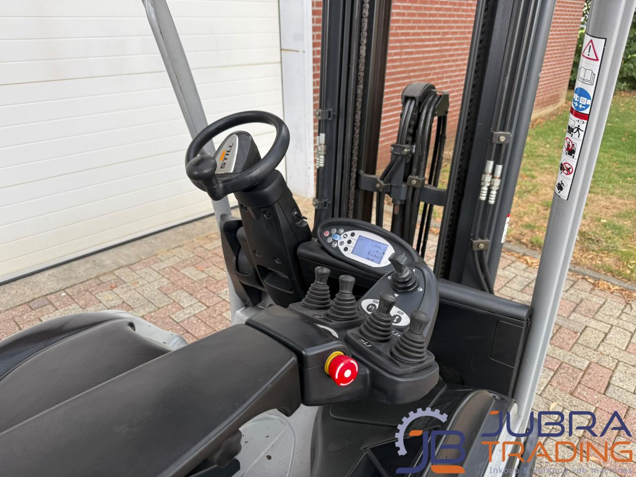 Still RX20-20P Electric Forklift | 2015 | 8392H | 2T | 2.44M